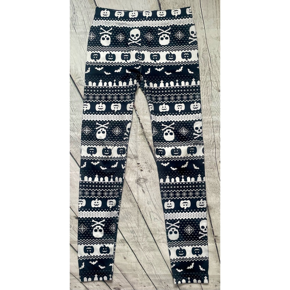 No Boundaries Seamless Halloween Leggings